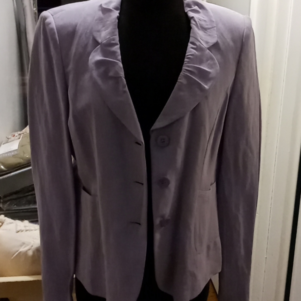Ladies Jacket Just Like New Extra Button - image 1